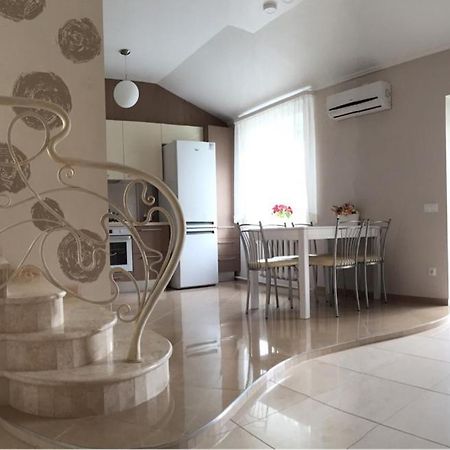 Апартаменты В Частном Доме Odessa Exterior foto